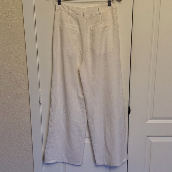 Lovers + Friends Sydney Pant in White - Picture 7 of 13